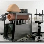 WTF: Robot con boca goma que canta [Video]